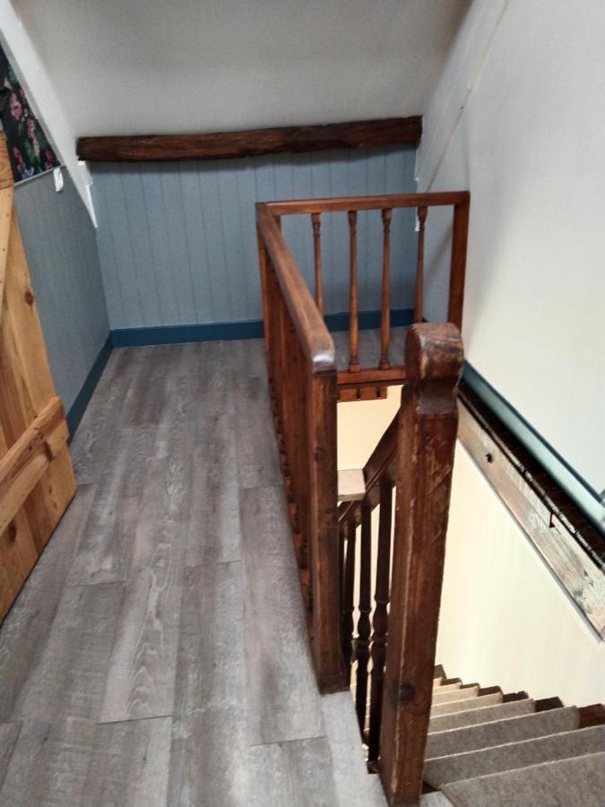 Craftycotta Villa Glomel Buitenkant foto